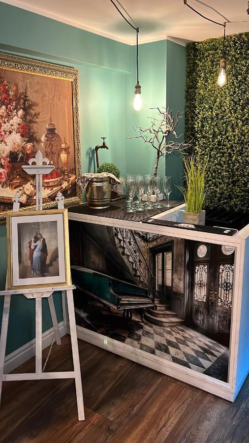 צ'יסטרנה די לטינה B&B Caffe Retro' מראה חיצוני תמונה