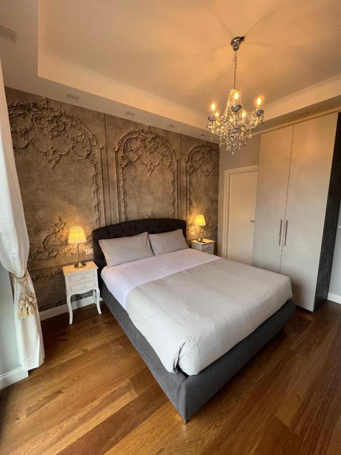 צ'יסטרנה די לטינה B&B Caffe Retro' מראה חיצוני תמונה