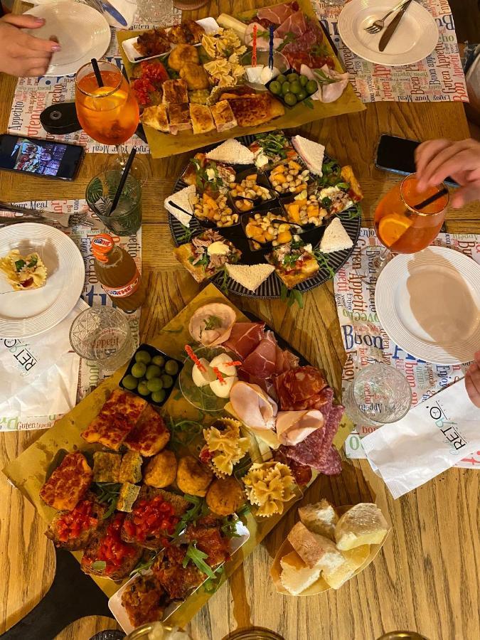 צ'יסטרנה די לטינה B&B Caffe Retro' מראה חיצוני תמונה
