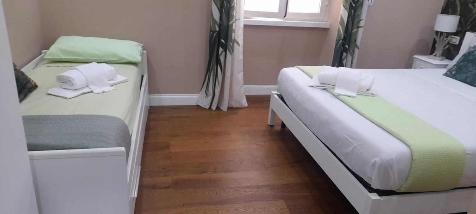 צ'יסטרנה די לטינה B&B Caffe Retro' מראה חיצוני תמונה