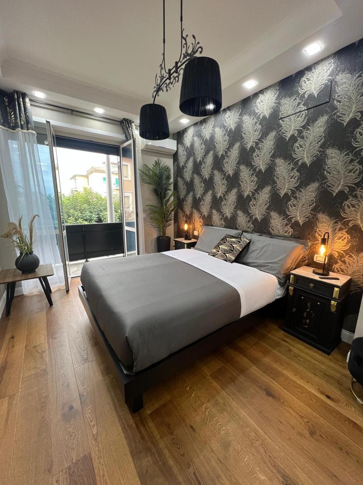 צ'יסטרנה די לטינה B&B Caffe Retro' מראה חיצוני תמונה