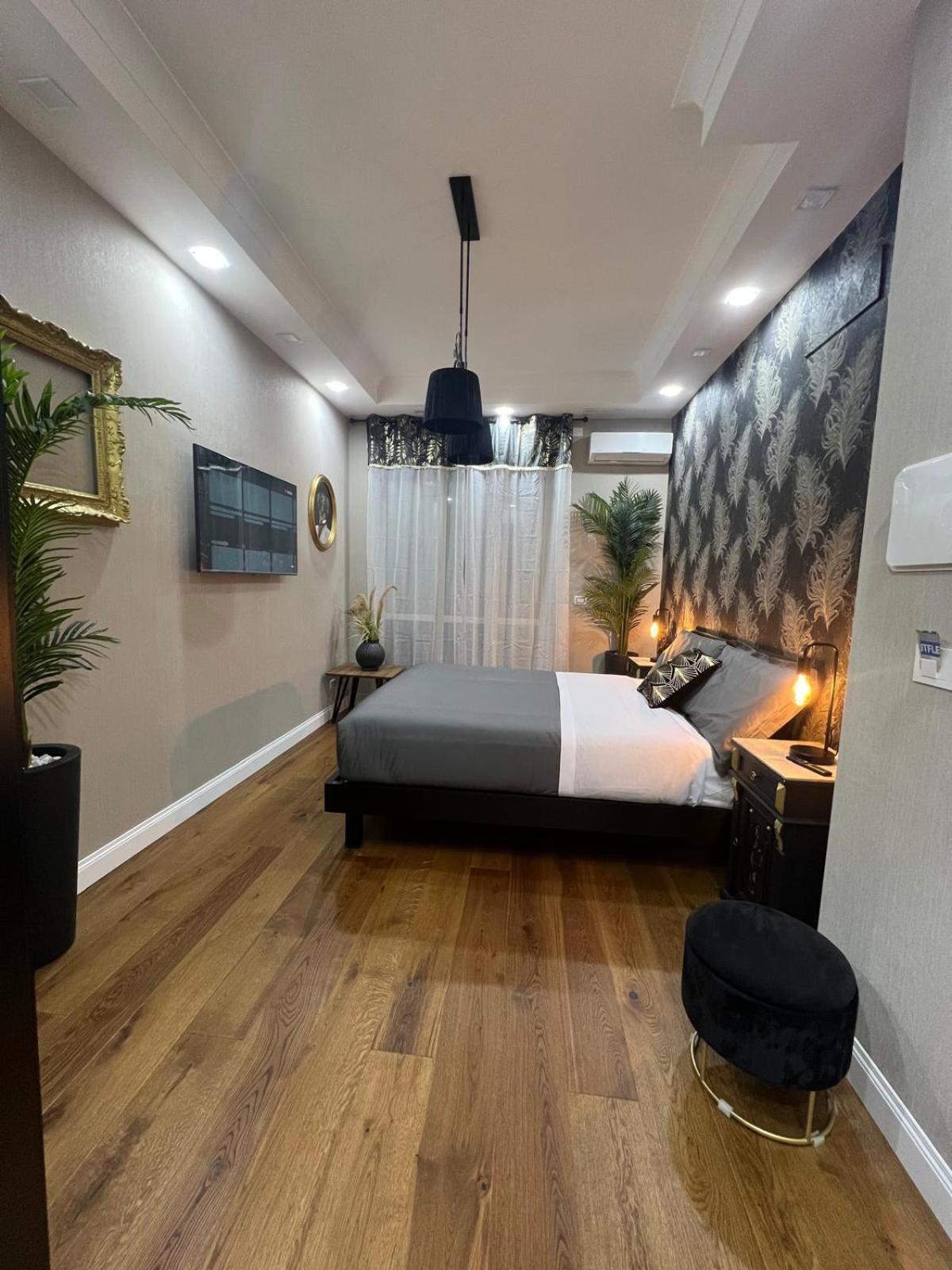 צ'יסטרנה די לטינה B&B Caffe Retro' מראה חיצוני תמונה